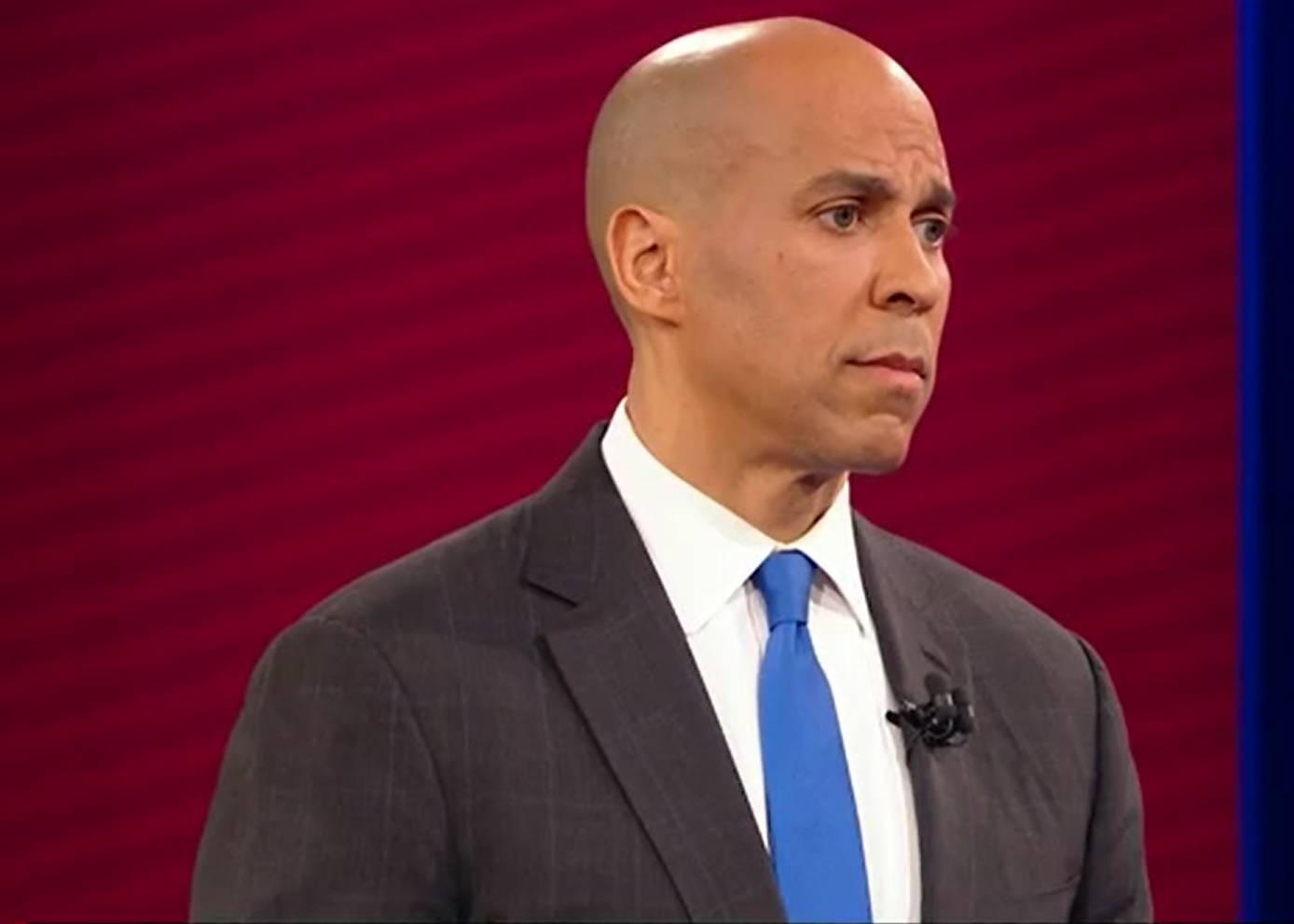 Booker at 2% in New Iowa Poll as Buttigieg Surges